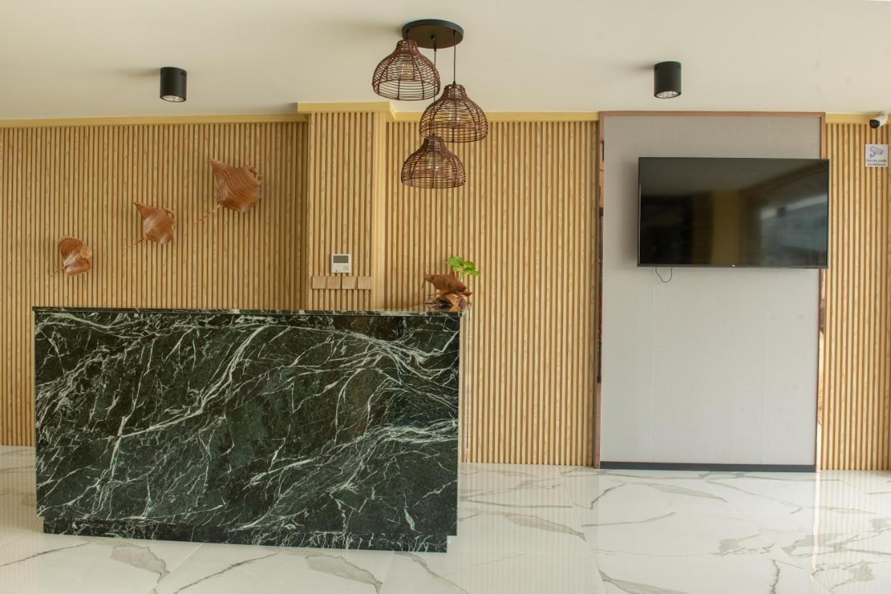 Swarn By Hawks Hotels Kamadhoo Exteriör bild