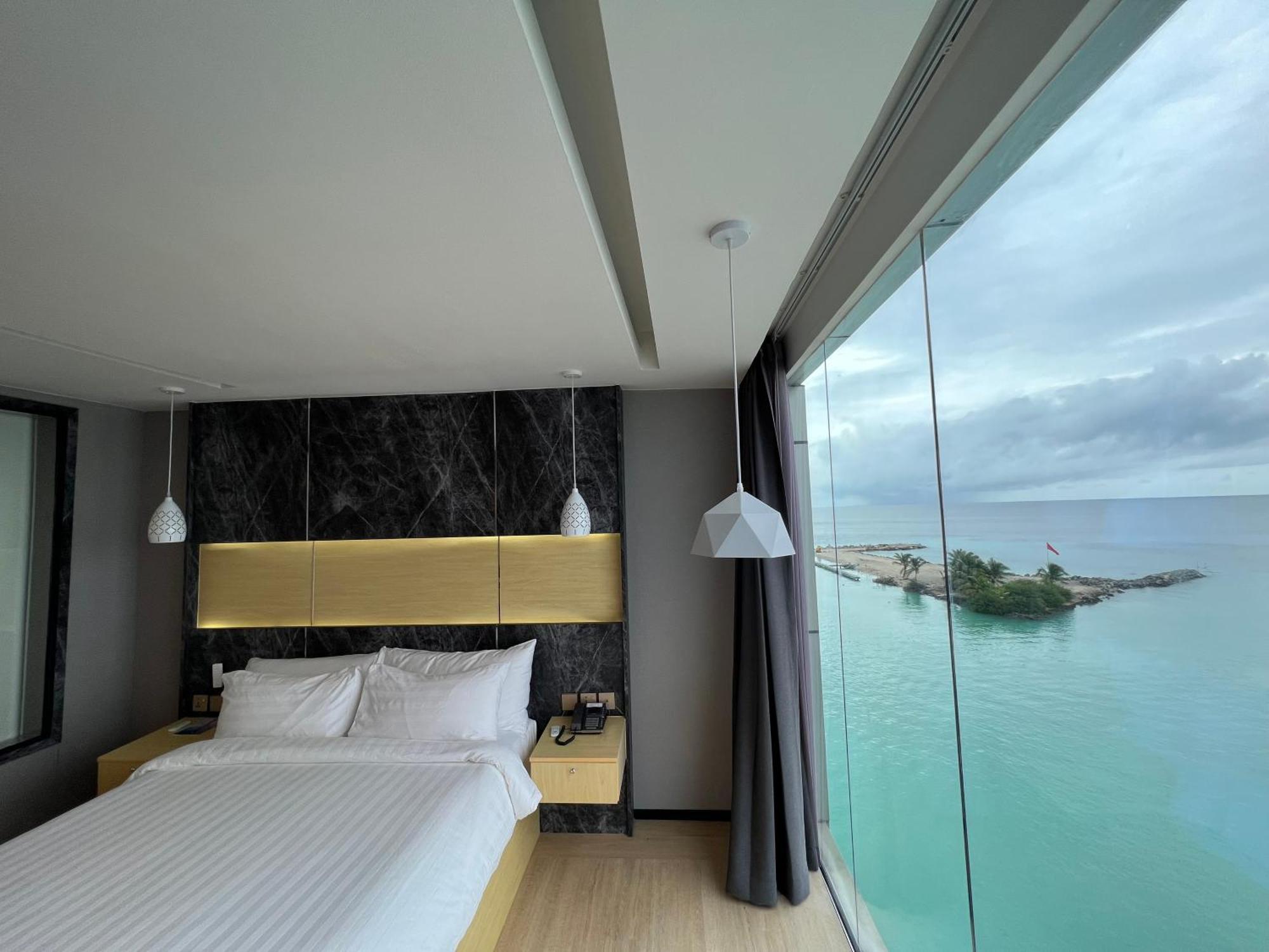 Swarn By Hawks Hotels Kamadhoo Exteriör bild